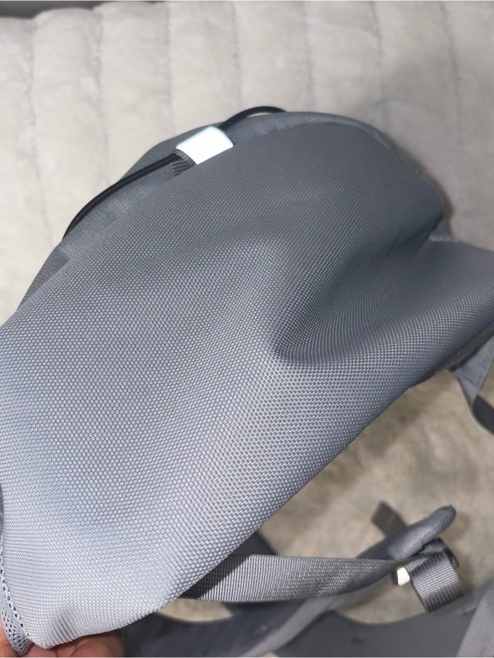 The North Face Jester Backpack in light gray with black bungee - Picture 4 of 4